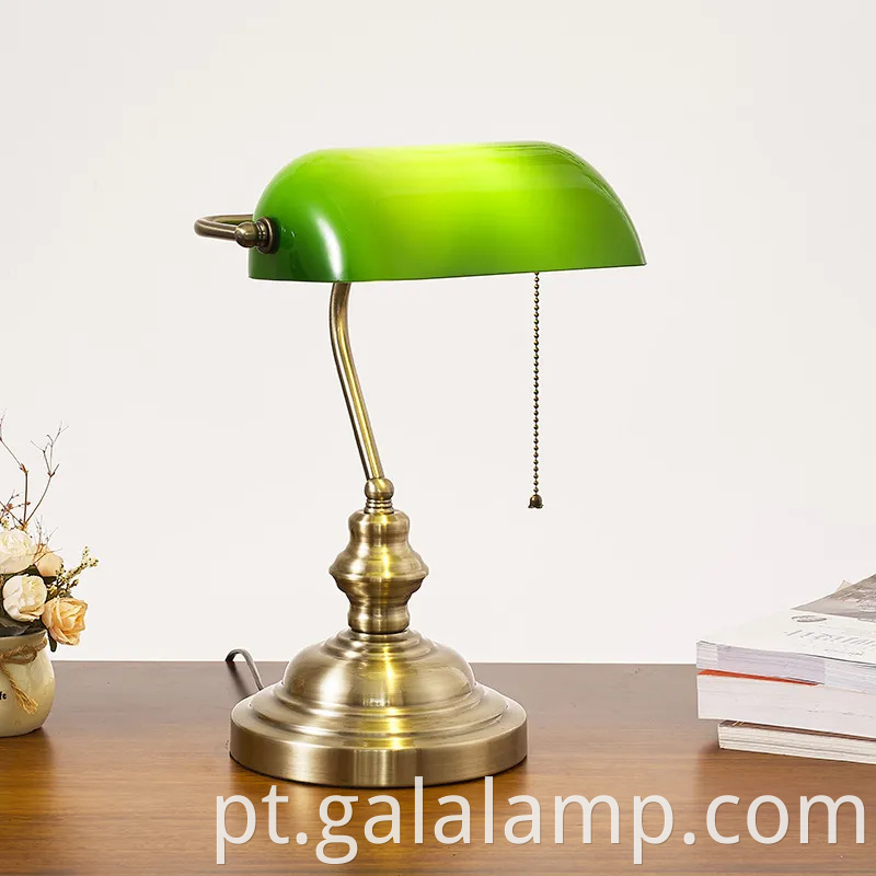 Lâmpada de mesa de bronze americana clássica para quartos elegantes